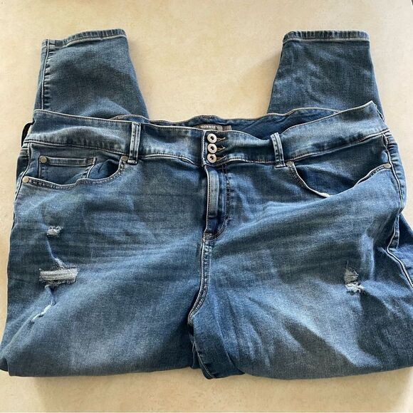 Torrid Jegging denim jeans size 26R distressed women’s super soft - Picture 1 of 5